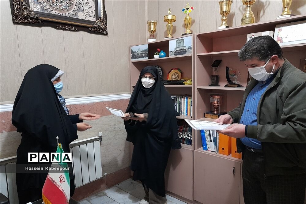 تقدیر از مربیان پرورشی 112 مدرسه منطقه 16 به مناسبت هفته تربیت اسلامی