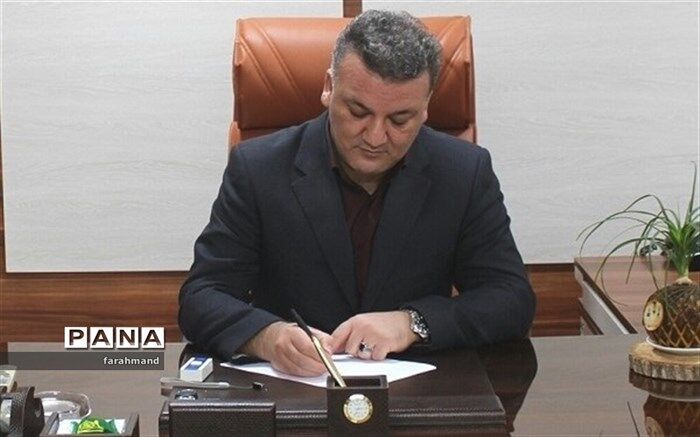 در جامعه اسلامی مدرسه باید بتواند به عنوان بستر رسمی خاستگاه ارزشهای اسلامی و ایرانی باشد