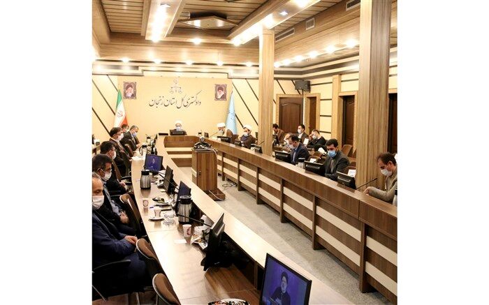 مسئوولان به تکریم مراجعین و شنیدن صحبتها و مشکلات مردم در جهت توجه به حقوق شهروندی اهتمام داشته باشند