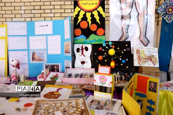 نمایشگاه دستاوردهای تدریس مجازی دانش آموزان در آباده