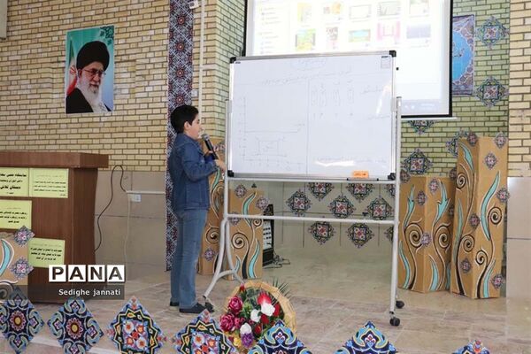 نمایشگاه دستاوردهای تدریس مجازی دانش آموزان در آباده