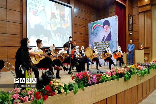 بزرگداشت هفته امور تربیتی در ناحیه یک بهارستان