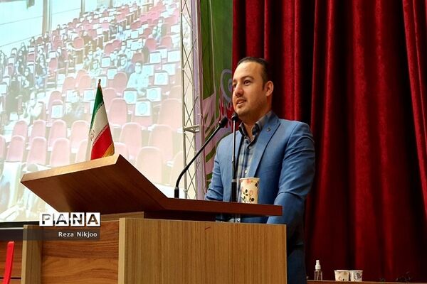 بزرگداشت هفته امور تربیتی در ناحیه یک بهارستان