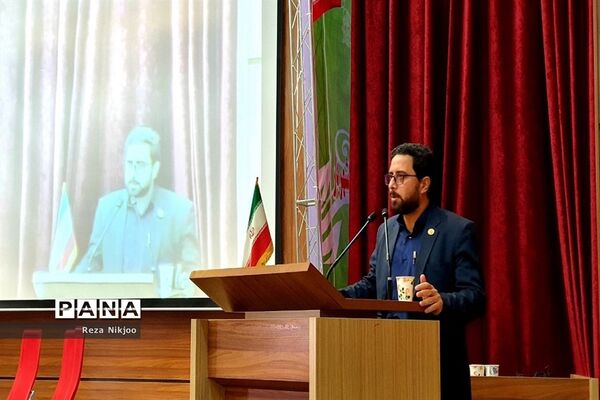بزرگداشت هفته امور تربیتی در ناحیه یک بهارستان