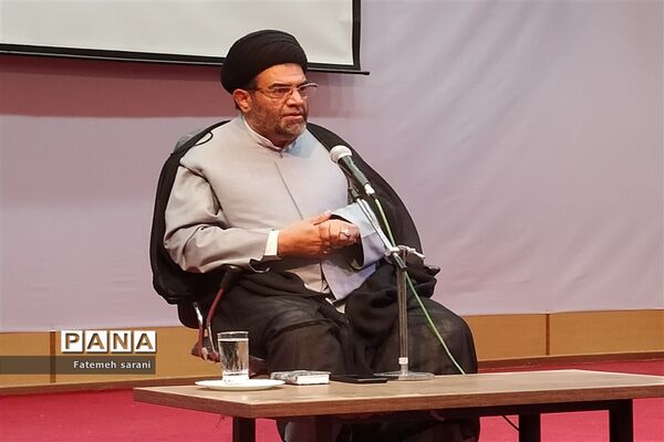 مراسم بزرگداشت هفته امور تربیتی در حسن آباد فشافویه