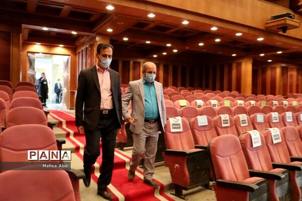 برگزاری مرحله نهایی نخستین دوره مسابقات مناظره دانش‌آموزی فارس