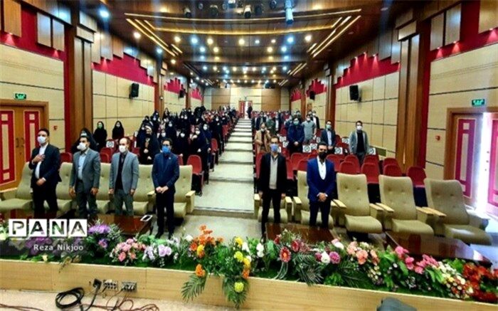 بزرگداشت هفته امور تربیتی در ناحیه یک بهارستان