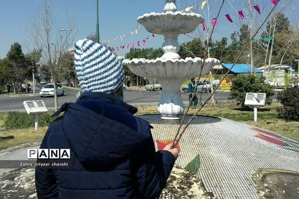 اهدای  رایگان نهال در بوستان‌های خاورشهر به مناسبت جشن تولد زمین