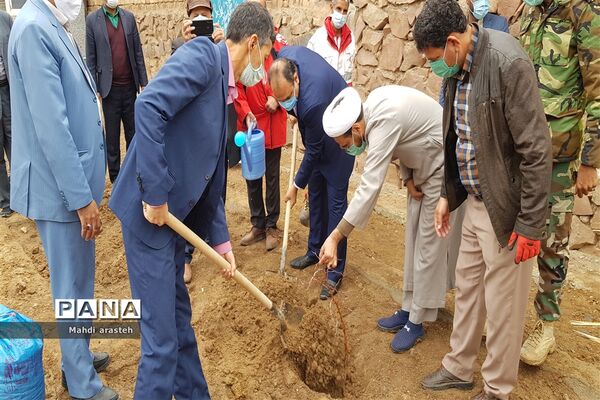 روزدرختکاری در شهرستان خوسف استان خراسان جنوبی