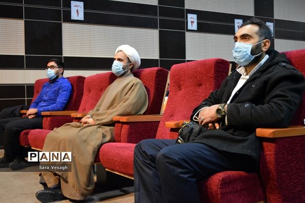 ویژه برنامه عطر عاشقی دانش آموزان مکلف پسر در شهرستان شهریار