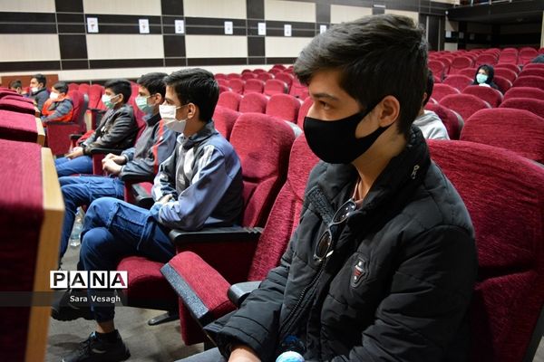 ویژه برنامه عطر عاشقی دانش آموزان مکلف پسر در شهرستان شهریار