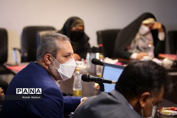 نشست هم‌اندیشی توجیهی مجامع اعضا و مربیان بازمهندسی تشکیلات پیشتازان