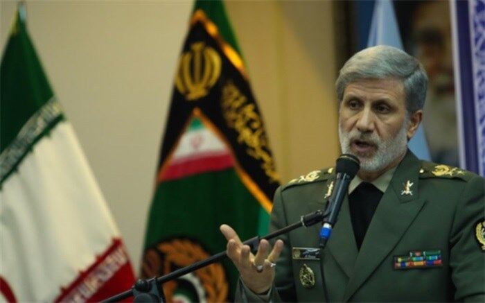 وزیر دفاع: کسی حق ندارد دوره سربازی را زیرسوال ببرد