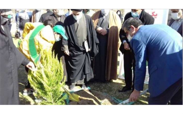 توسعه فضای سبز، وظیفه ملی و تکلیف دینی است
