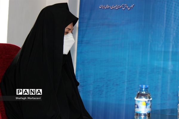 نشست  مدیرکل فرهنگی، هنری وزارت آموزش و پرورش با دانش‌‌آموزان خبرنگار مازندران