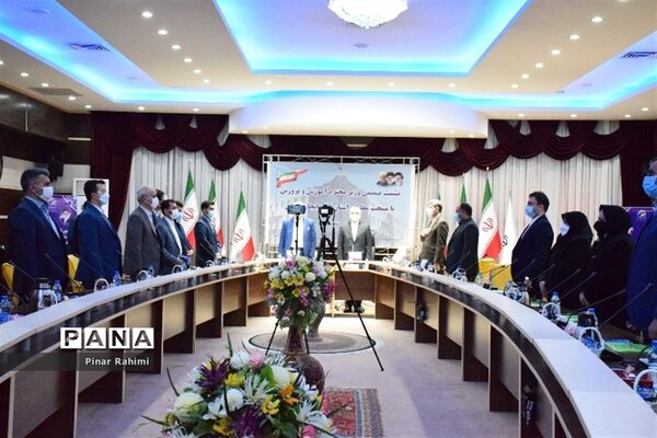 دیدار وزیر آموزش و پرورش با معلمان منتخب آذربایجان شرقی