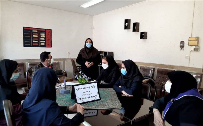 گروه مناظره دبیرستان پژوهش ناحیه یک به مرحله پایانی راه یافت