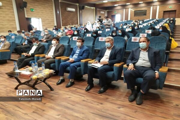 همایش تجلیل از طلایه داران تربیت  منطقه دلوار