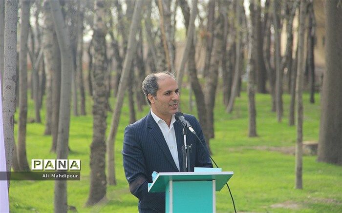 برگزاری جشن تولد زمین از سوی سازمان دانش‌آموزی جمهوری اسلامی ایران