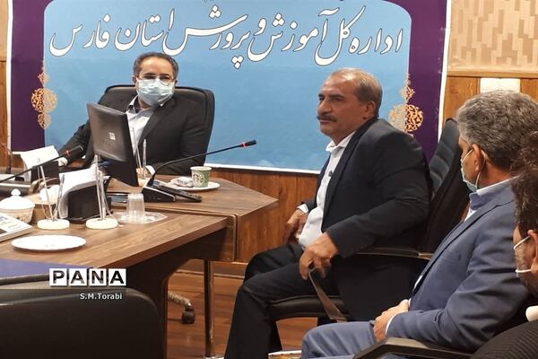 آیین تکریم و معارفه ذیحساب اداره کل آموزش و پرورش فارس