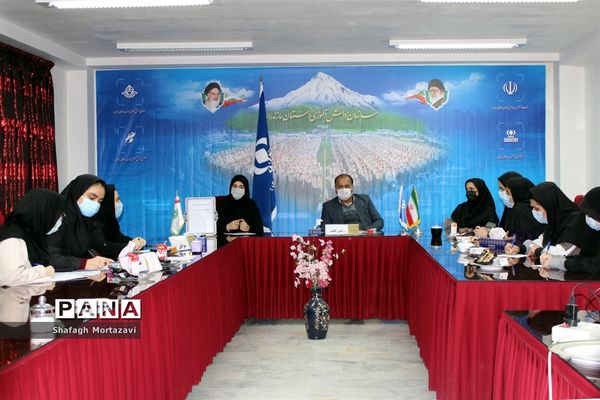 مناظره دانش‌آموزی دانش‌آموزان شهرستان‌های سیمرغ و ناحیه یک ساری