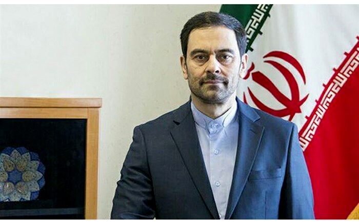 جامعه نخبه ایرانی خارج از کشور سرمایه‌های ملی هستند