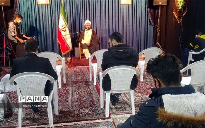 دین یعنی مسیری‌ که‌ باید در آن حرکت کرد