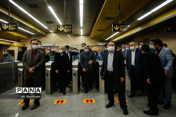 مراسم امضای تفاهم‌نامه بازسازی کامل ۳۱ رام قطار مترو تهران