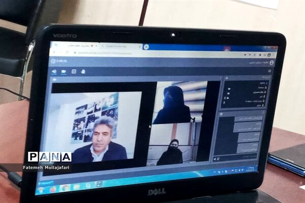 مناظره دانش‌آموزان مناطق 10 و 5 شهر تهران