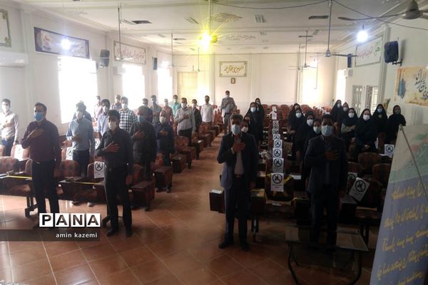 تجلیل از معلمان  و برگزیدگان آثار برتر جشنواره تولید محتوای الکترونیکی درس تربیت بدنی در داراب