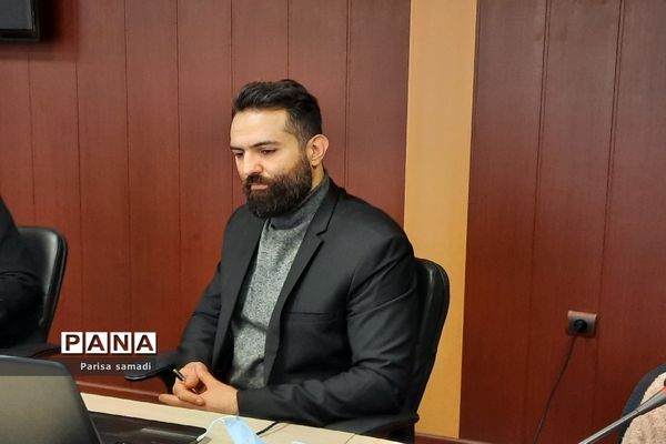 مناظره دانش آموزی  منطقه۱۳  با منطقه ۱۵ تهران