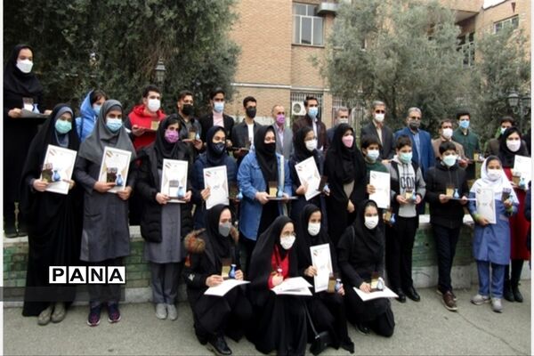 تجلیل از برگزیدگان جشنواره نانو