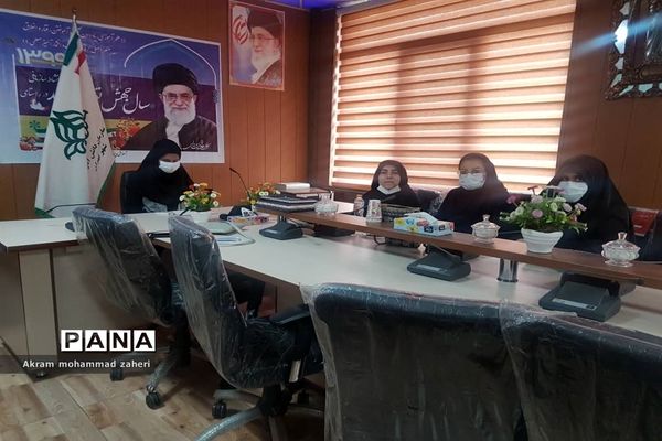 مناظره دانش‌آموزی پسران منطقه ۲ با منطقه ۷ و دختران منطقه ۲ با منطقه ۹