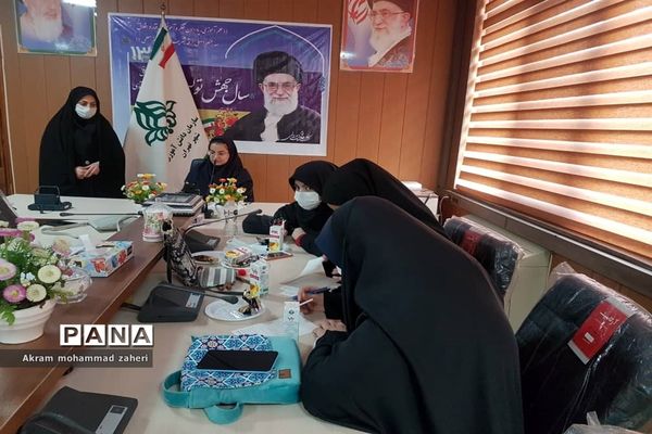 مناظره دانش‌آموزی پسران منطقه ۲ با منطقه ۷ و دختران منطقه ۲ با منطقه ۹