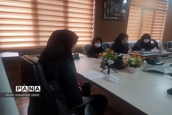 مناظره دانش‌آموزی پسران منطقه ۲ با منطقه ۷ و دختران منطقه ۲ با منطقه ۹