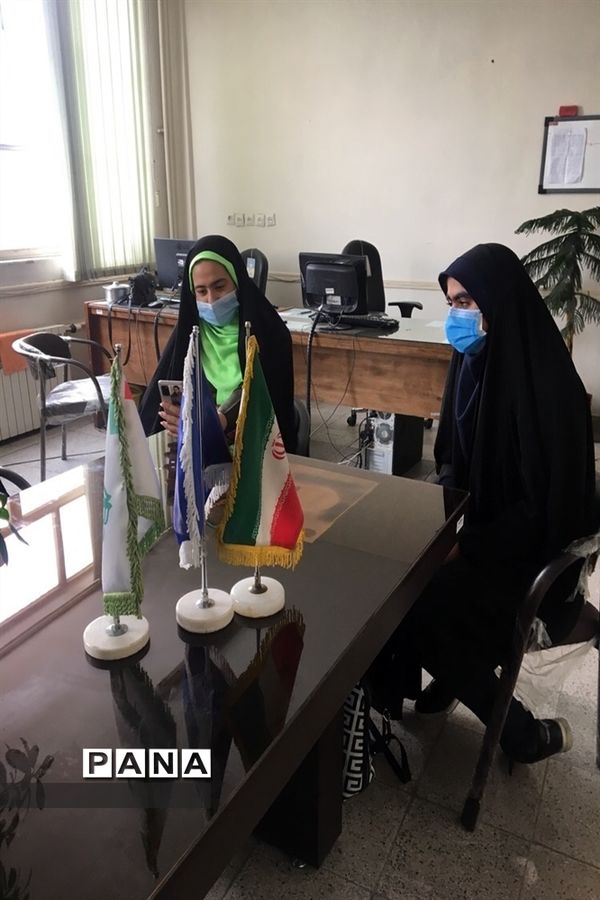 مناظره دانش‌آموزان منطقه ۱۹ با منطقه ۳