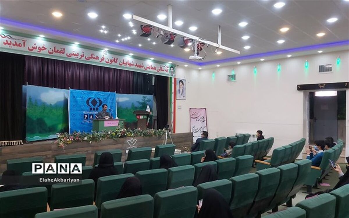 خبرنگاران پل ارتباطی‌ بین مردم‌ و مسئولین‌ هستند‌