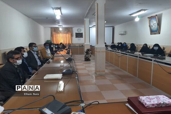 برگزاری نشست ادبی «پروین آسمان شعر» در زابل