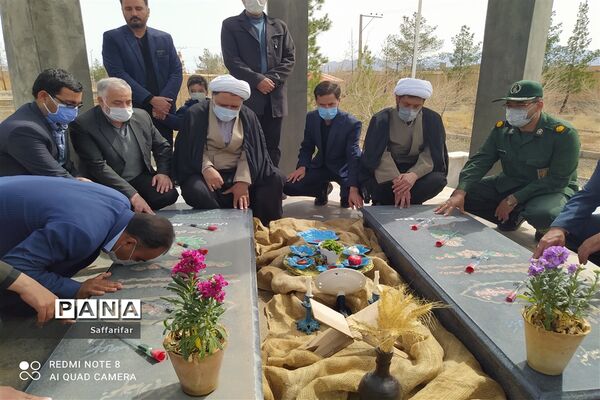 برگزاری یادواره شهدای دانش‌آموز و فرهنگی در اردستان