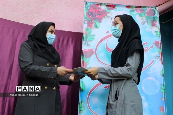 جشن عید روز در دبستان پیشتازان شهرستان بوشهر