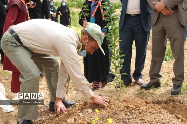 برگزاری جشن تولد زمین توسط پیشتازان شهرستان چرام