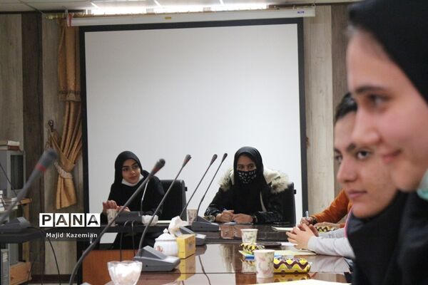 نشست مجلس دانش‌آموزی شهرستان رزن
