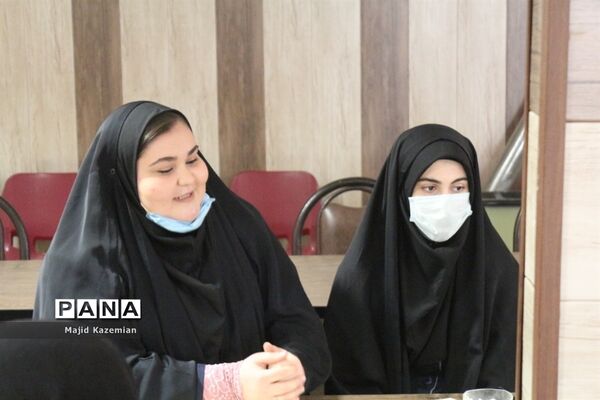 نشست مجلس دانش‌آموزی شهرستان رزن