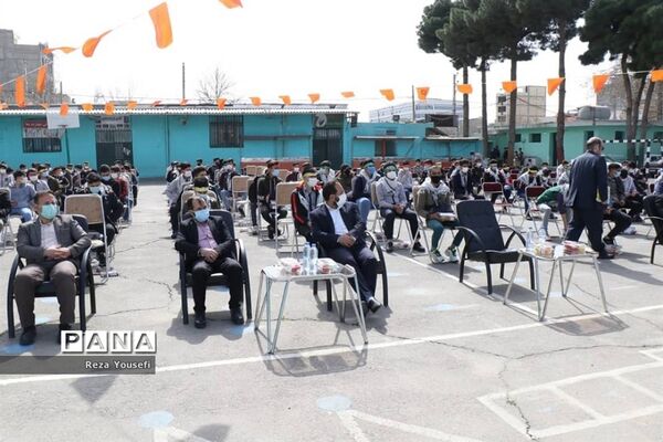 جشن تکلیف دانش‌آموزان پایه نهم دبیرستان پروفسور سمیعی شهریار
