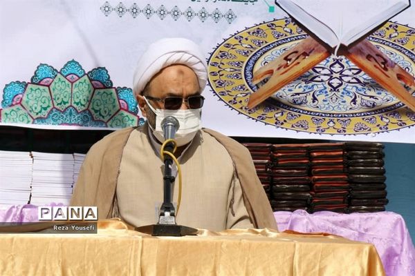 جشن تکلیف دانش‌آموزان پایه نهم دبیرستان پروفسور سمیعی شهریار