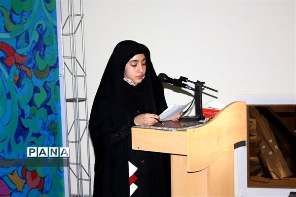 تقدیر از برگزیدگان مسابقات فرهنگی وهنری ابرکوه