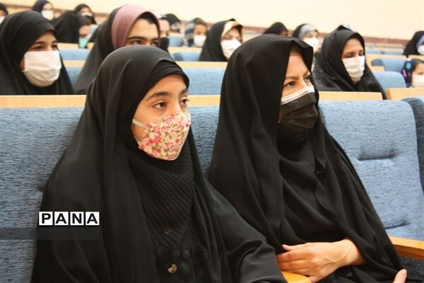 تقدیر از برگزیدگان مسابقات فرهنگی وهنری ابرکوه