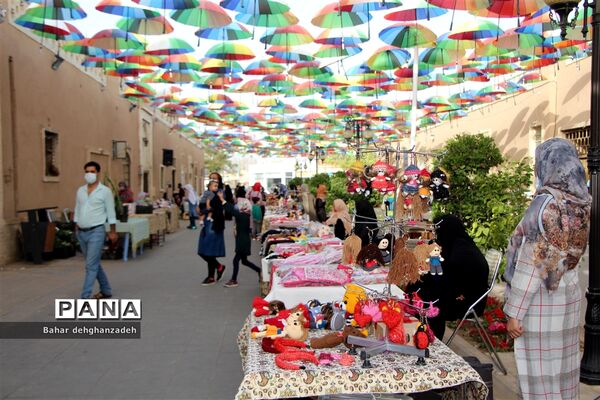 پیشواز کوچه مازاریهای یزد از بهار