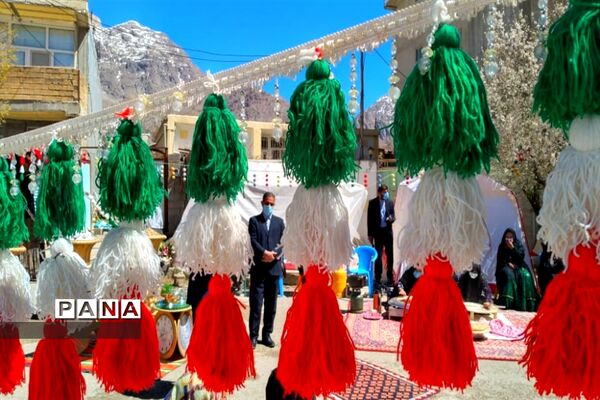 حضور رییس سازمان مدیریت بحران کشور در لحظه تحویل سال بین مردم زلزله زده سی سخت