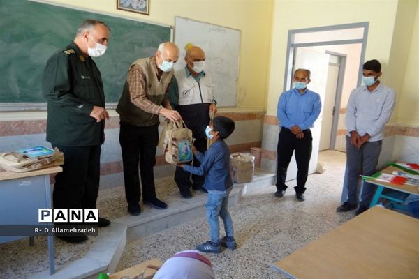گروه جهادی ایثارگران بدون مرز استان بوشهر در روستای بن بید
